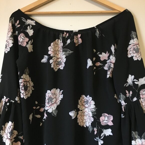 Black Off Shoulder Sleeve Floral Mother of Pearl Button Up Blouse - Picture 6 of 14
